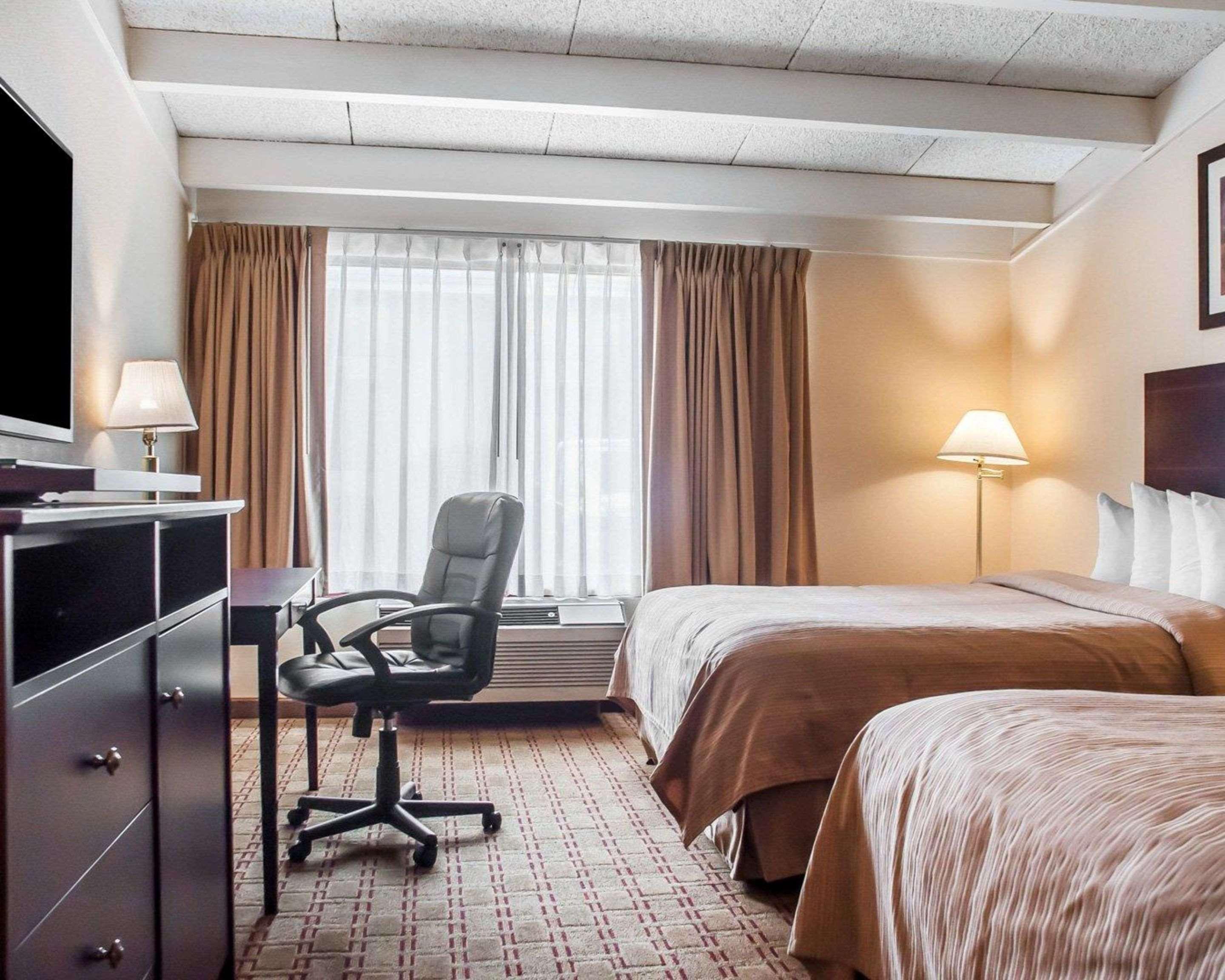 Quality Airport Inn Cheektowaga