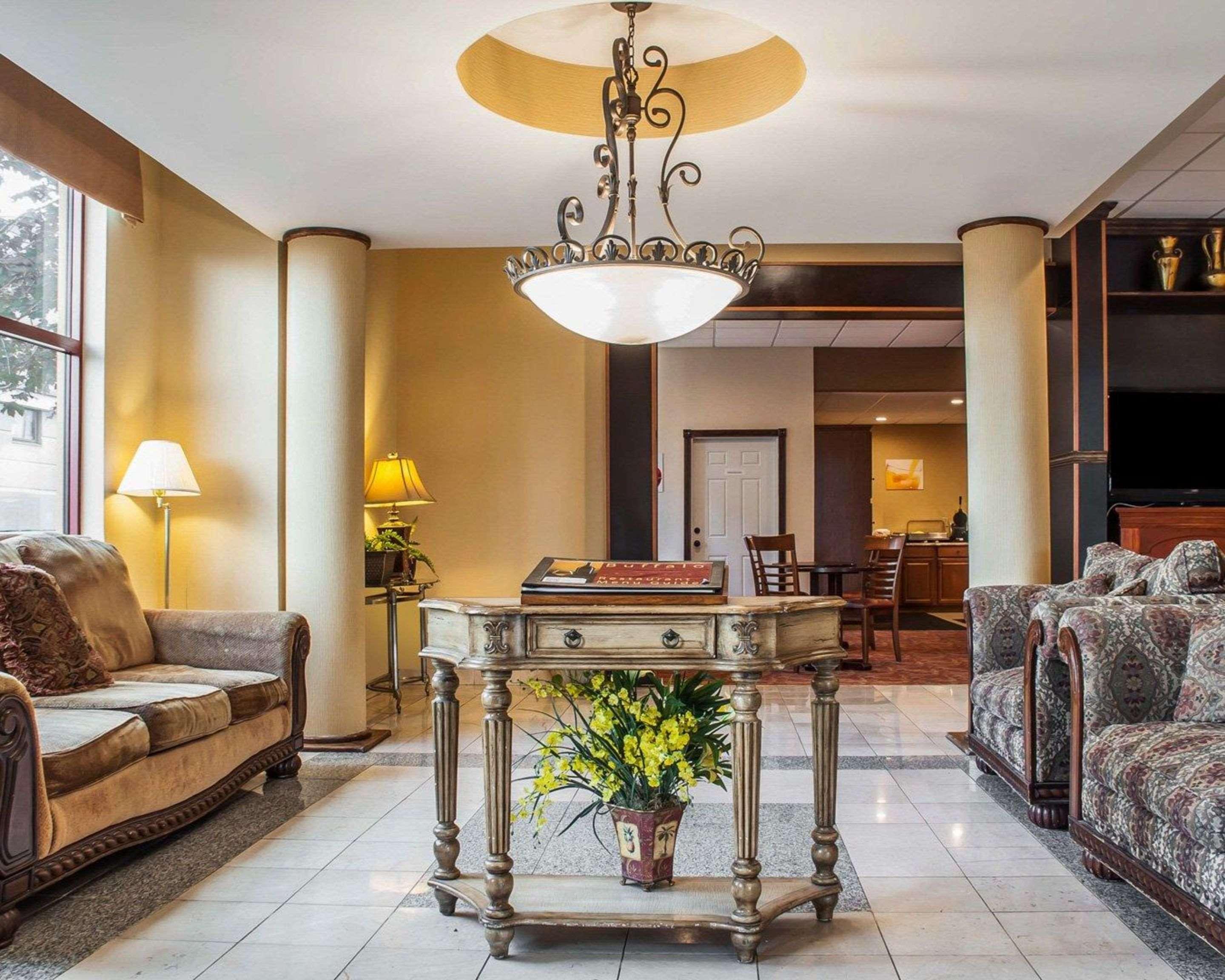 Quality Airport Inn 3*