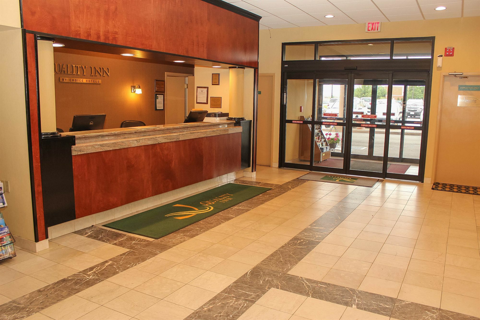 Quality Airport Inn