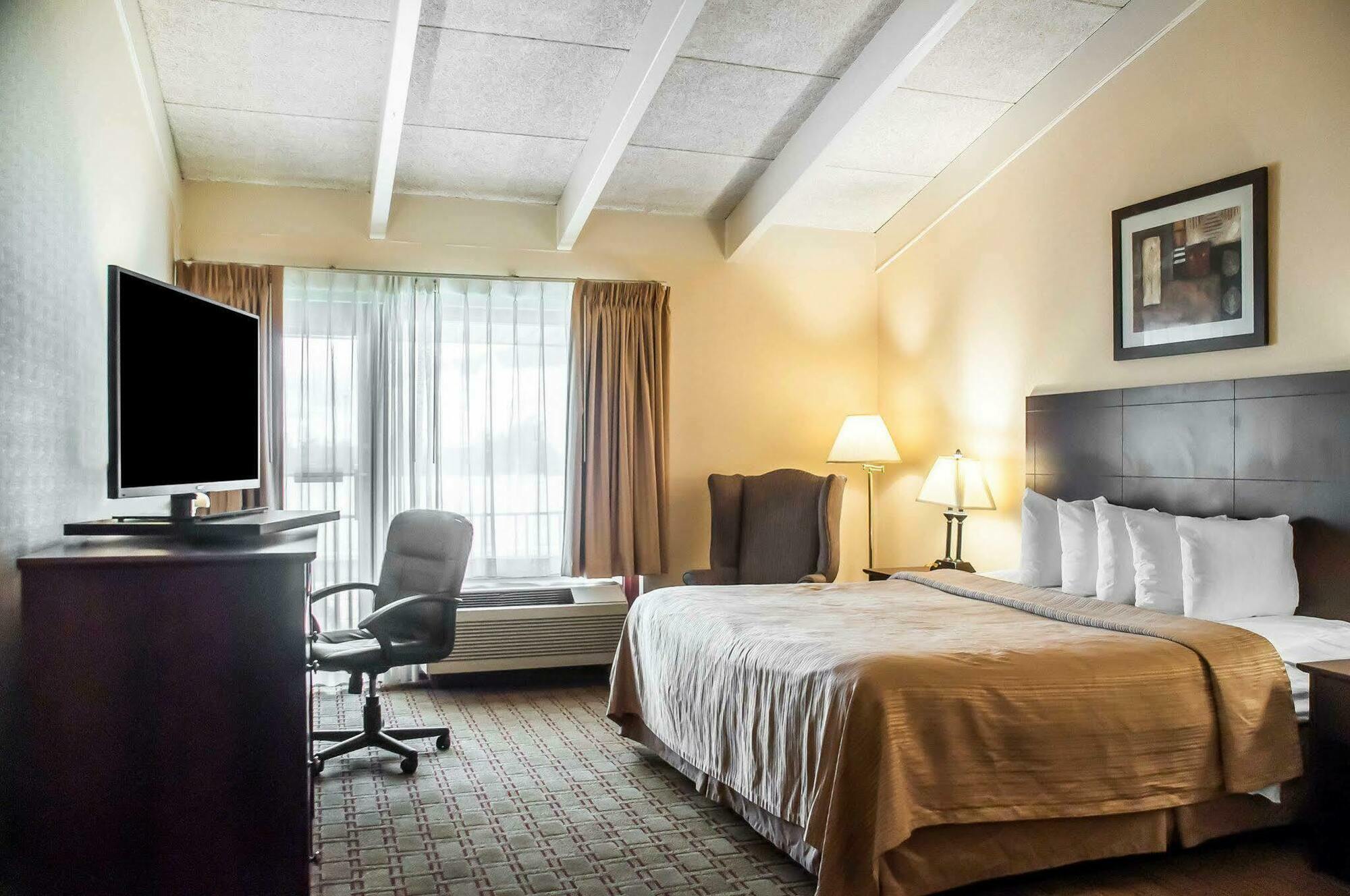 Inn Quality Airport Cheektowaga
